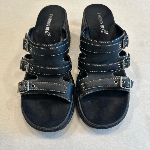 Fashion Bug Shoes - Fashion Bug Wilson Black Buckle Y2K Chunky Heel Platform Sandals, Open Toe Clog